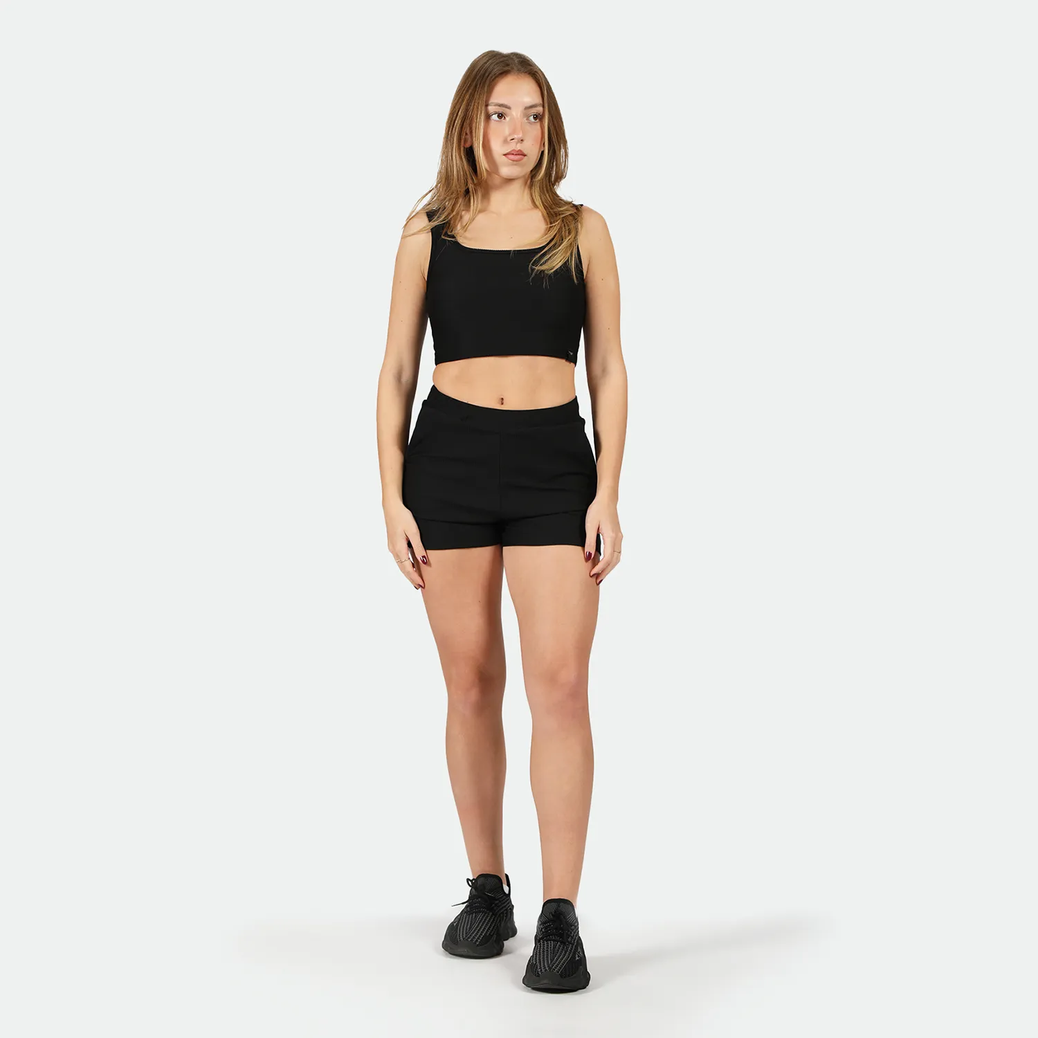 WOMEN-GO BEYOND RIBBED SHORTS (BLACK)